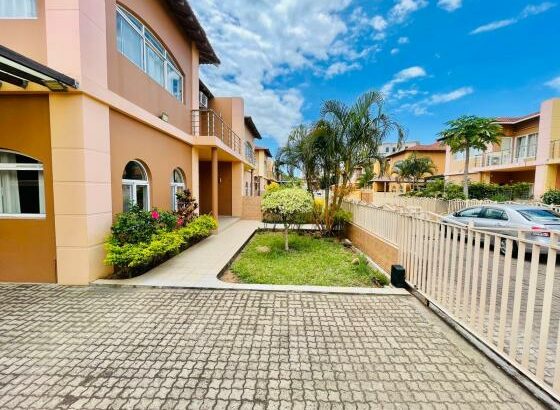 Arrenda-se moradia t4 no condomínio triunfo na marginal