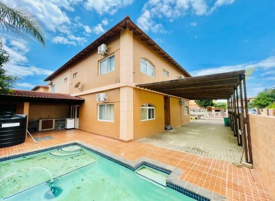 Arrenda-se moradia t4 no condomínio triunfo na marginal