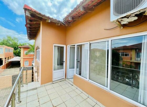 Arrenda-se moradia t4 no condomínio triunfo na marginal