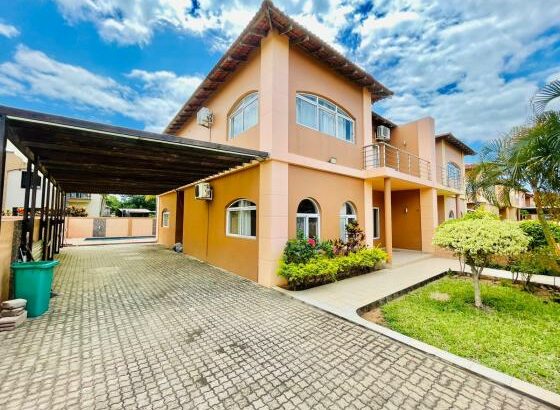 Arrenda-se moradia t4 no condomínio triunfo na marginal