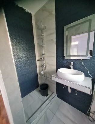 Vende-se Apartamento T3 luxuoso na sommerchield 1 av mão tse tung