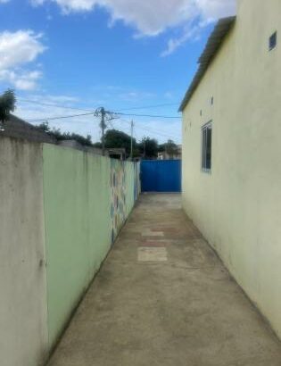 Vende se casa t3 em congolote próximo da paragem primeiro de maio