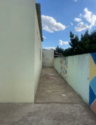 Vende se casa t3 em congolote próximo da paragem primeiro de maio