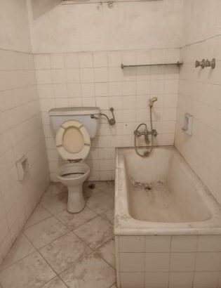 VENDE-SE APARTAMENTO T2 NO BAIRRO DO ALTO MÃE