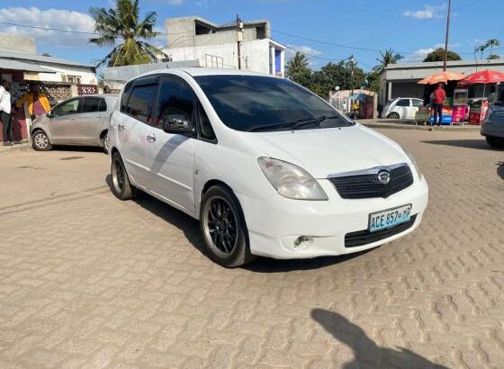 Toyota Spacio preço especial aproveita