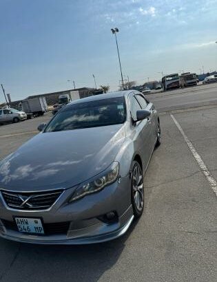 Toyota Mark X 2010 com Bodykit