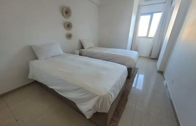 Vende-se um apartamento tipo 3 na polana/ Julius nherere