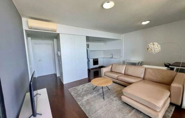 Arrenda-se um apartamento tipo 1 mobilado no condomínio Jn130 na Julius Nyerere