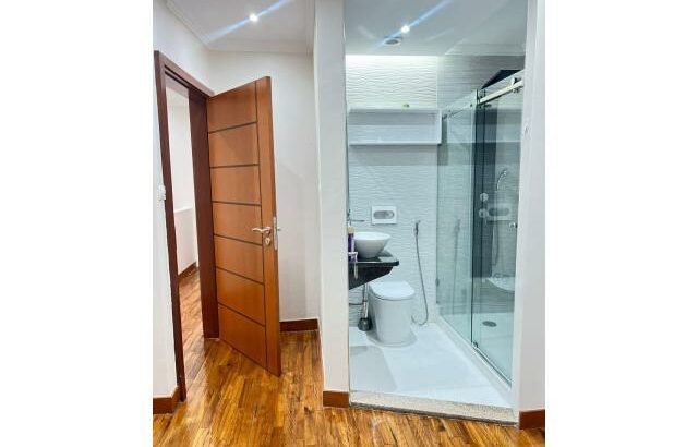 Arrenda-se luxuosa Moradia duplex T3 no condomínio casa jovem