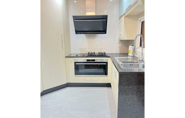 Arrenda-se luxuosa Moradia duplex T3 no condomínio casa jovem