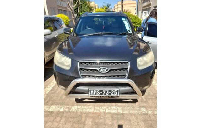 Hyunday Santa Fe