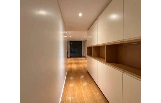 Arrenda-se um apartamento tipo 3na polana