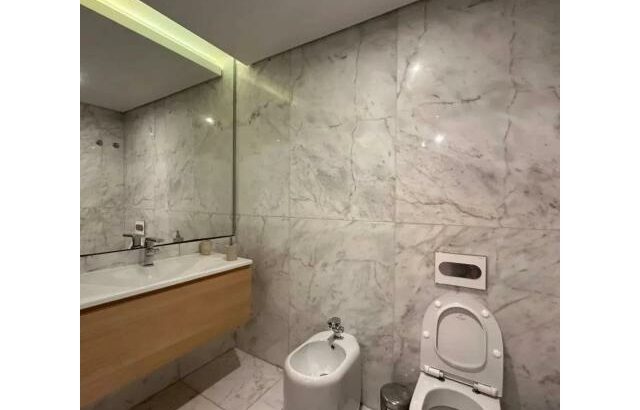 Arrenda-se um apartamento tipo 3na polana