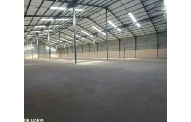 Arrenda-se um Armazem com cerca de 3510m² na N4 matola
