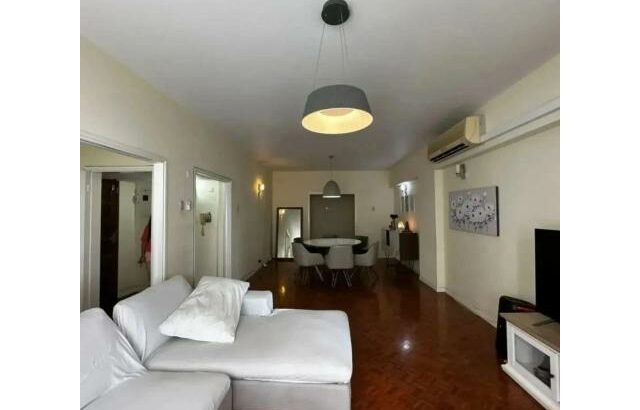 Vende-se um apartamento tipo 4 na polana no 6 andar com vista ao mar