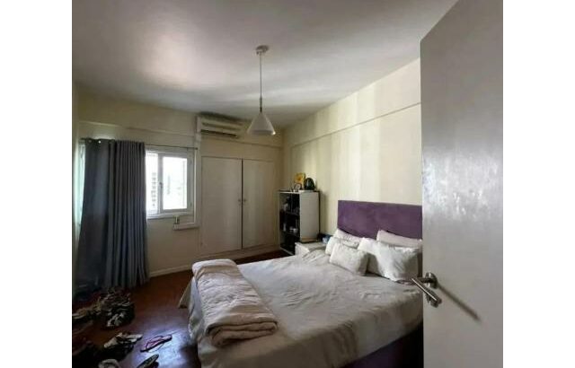 Vende-se um apartamento tipo 4 na polana no 6 andar com vista ao mar