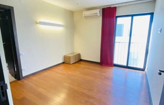Vende-se uma penthouse tipo 5 no condomínio MARESIAS com vista ao mar