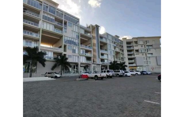 Arrenda-se luxuoso Apartamento T2 mobilado no marés