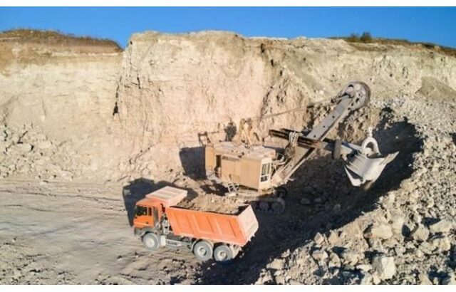 Trespasse Pedreira 34 Hectares ( Pedra de Construção)