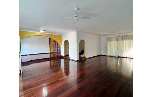 Arrenda-se uma moradia Tipo 4 no condomínio Sommerschield state