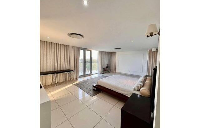 Arrenda-se um apartamento duplex tipo 4 no condomínio super marés