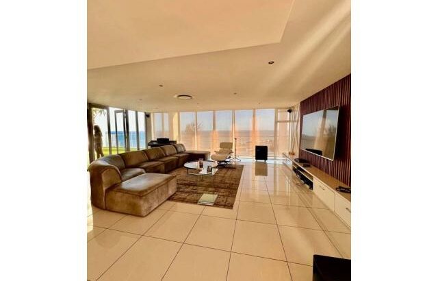 Arrenda-se um apartamento duplex tipo 4 no condomínio super marés