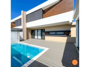 Vende-se uma moradia tipo 4 no condomínio MASSALA na Sommerschield 2