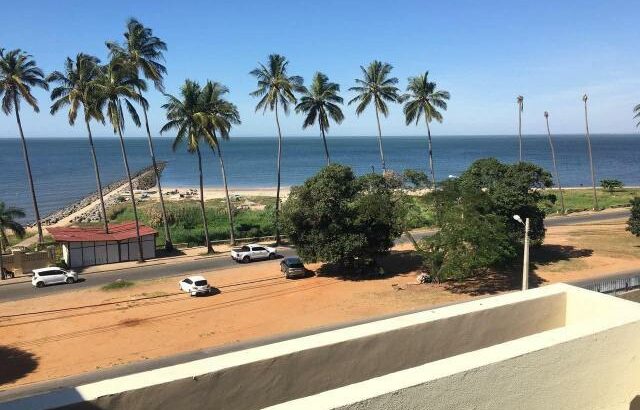 Vende-se um apartamento duplex tipo 3 com mobília  na marginal