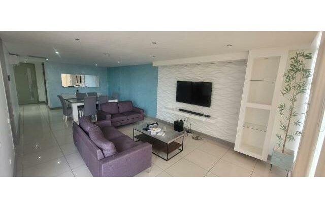 Arrenda-se belíssimo Apartamento T2 no marés