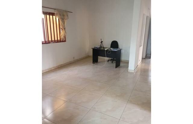 Costa do Sol Mapulene: Alugo Casa T. 2