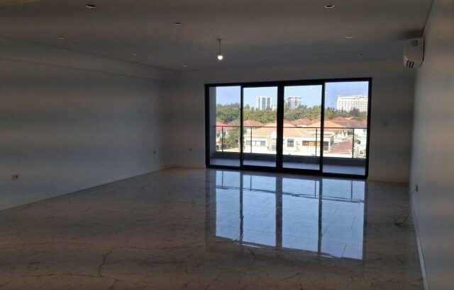 Arrenda-se um apartamento tipo 3 no condomínio Palmar na Sommerschield 2