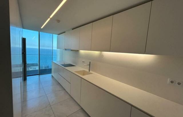 Arrenda-se um apartamento tipo 3 com ou sem mobília no condomínio Platinum na Julius Nyerere