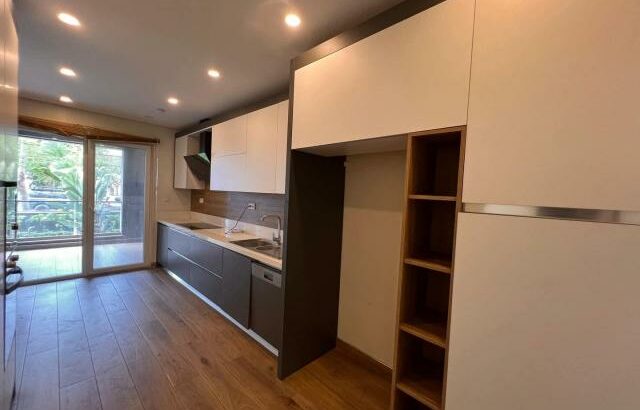 Arrenda-se um apartamento tipo 3 no condomínio valentina