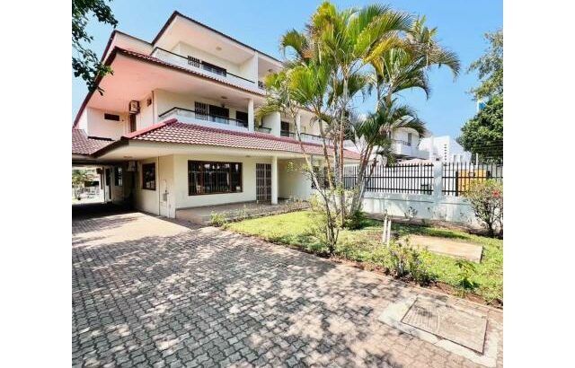 Arrenda-se uma moradia Tipo 4 na Sommerschield 2