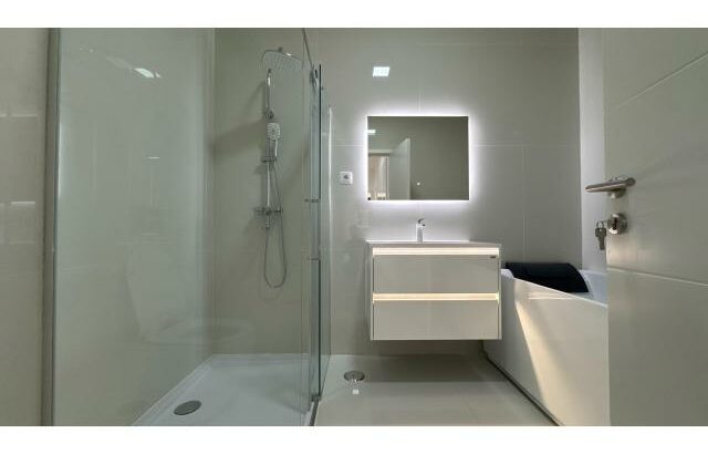 Arrenda-se luxuoso Apartamento T3 no condomínio New life