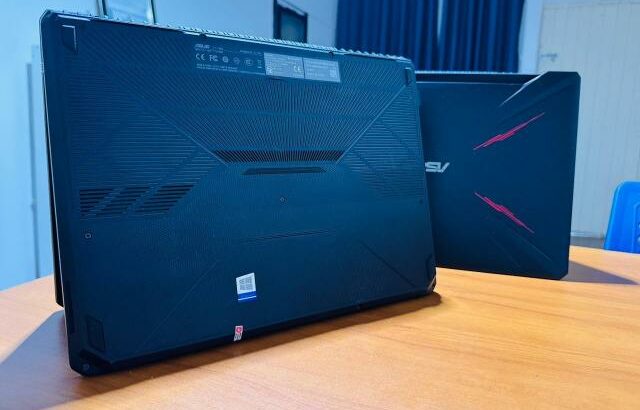 Asus TUF Gaming  FX505D AMD Ryzen 7 3750H Dupla Gráfica