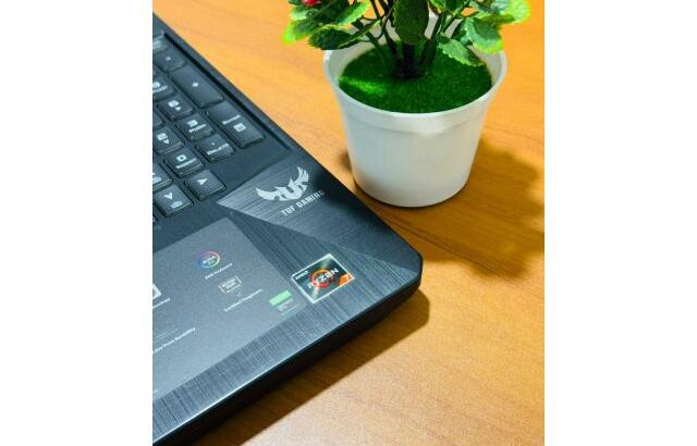 Asus TUF Gaming  FX505D AMD Ryzen 7 3750H Dupla Gráfica