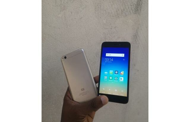 Redmi 5A 64gb+4GB RAM novos fora da caixa  Dois cartões