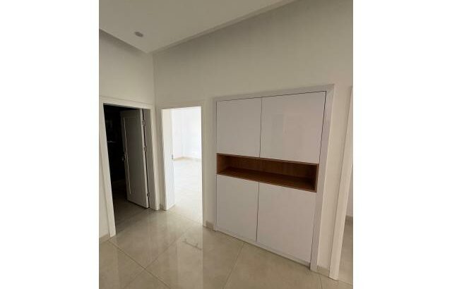 Vendo Moradia Geminada T.4 Suite: Costa do Sol Mapulene VIP