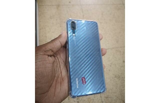 Huawei P20 normal 128GB +6GB RAM novo fora da caixa  com capa