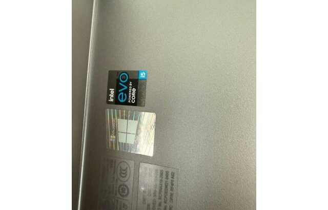 Dell Latitude 7320 Detachable Touchscreen, 2-in-1 Express Connect