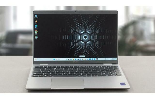 Dell Precision 3580  -Intel Core I7 13th Geração