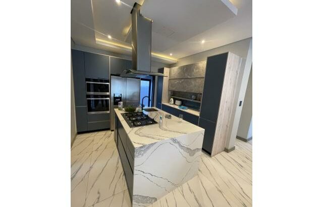 Arrenda-se luxuosa Moradia T4 no bairro do Kongolote