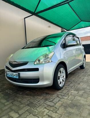 Super promoção Vendo Toyota RACTIS 1.5 Recém importado em perfeitas condições de conservação