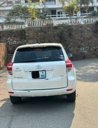 Toyota Vanguard 2011 4×4