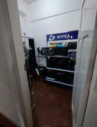 Vende-se apartamento T2+1 4⁰ andar num prédio médio com estacionamento no ponto final