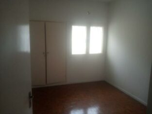 Vende-se apartamento T2+1 3⁰ andar último, com obras gerais no bairro central,  av karl max vs Emília dausse