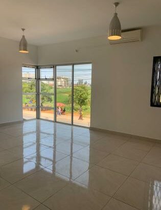 Arrenda-se Apartamento T2 moderno, com ou sem móveis no bairro do triunfo