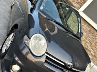 Toyota Sienta aproveita