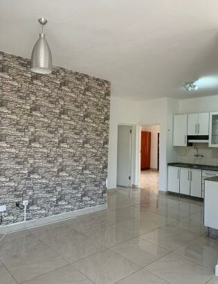 Arrenda-se Apartamento T2 moderno, com ou sem móveis no bairro do triunfo